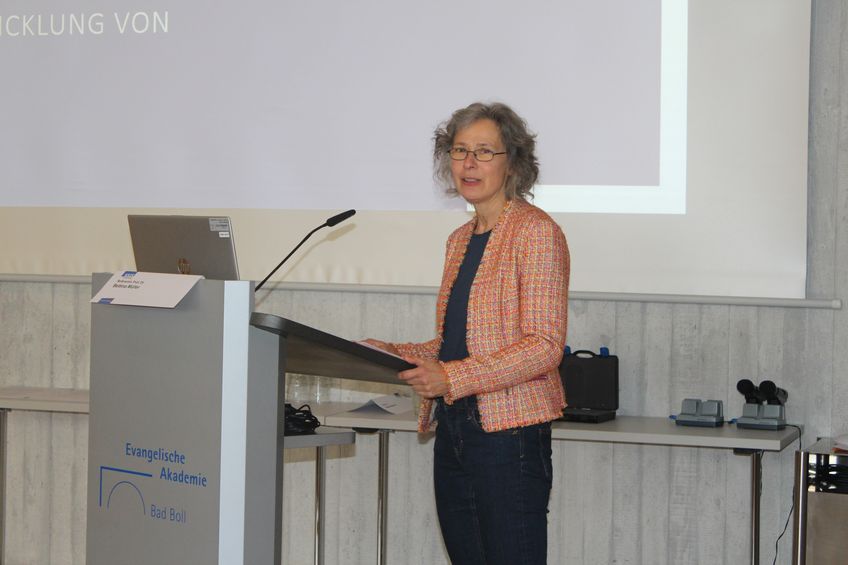 Prof. Dr. Bettina Müller 